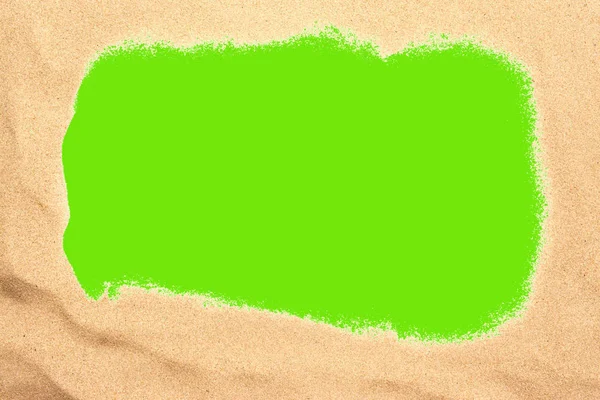 El primer plano de la arena de la playa o el desierto sobre blanco. Verano sobre género — Foto de Stock
