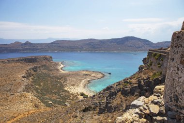 Gramvousa Yarımadası antik kalede, Yunanistan Crete ada kalıntıları