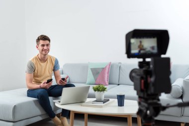 Yakışıklı adam yapma video blog