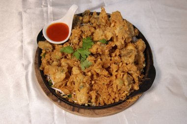 Kabuklu deniz ürünleri sıcak tava