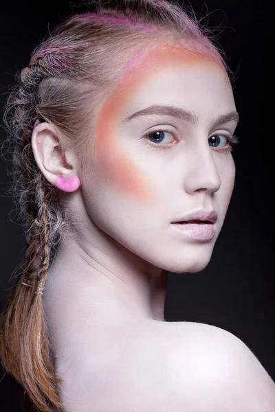 Retrato Creativo Una Chica Con Maquillaje Fantasía Coletas Pelo Sobre — Foto de Stock