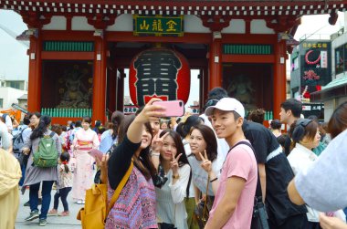 Tokyo Japonya - Msy 28, 2018: Sensoji Tapınağı Asakusa alanında Asakusa.The Sensoji Tapınağı'nda Tokyo en eski tapınağıdır.