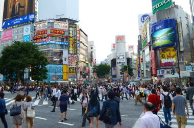 Tokyo, Japonya - 29 Mayıs 2018: Tokyo, Japan.View, Shibuya Crossing, dünyanın en yoğun crosswalks biri.