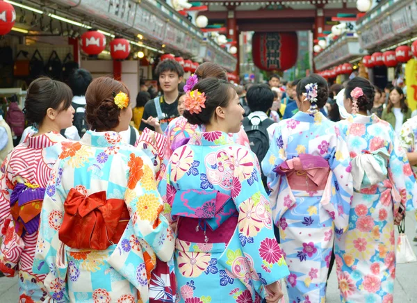 Tokyo Japan Mai 2018 Junges Mädchen Mit Japanischem Kimono Auf — Stockfoto