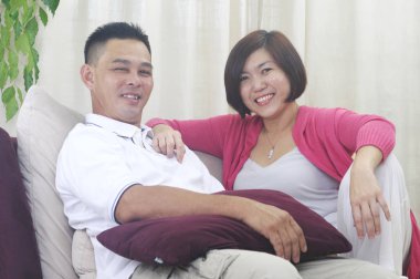 Birbirleri ile bakarak Asya Orta yaş çift tr