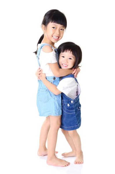 Азиатские сестры — стоковое фото