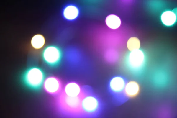 Abstrakte bokeh nigth Hintergrund. bunte magische Lichter Hintergrund, Dekoration für die Party. Neonlichteffekt — Stockfoto