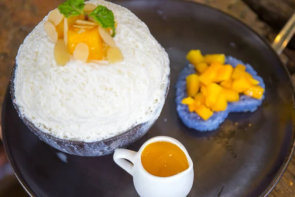 Soft focus Bingsu Mango Cheese - Korean Dessert