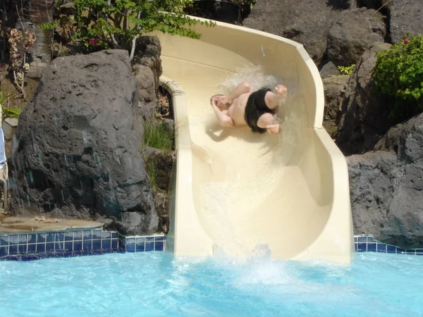 Splash Swimming Pool Water Slide — Stock Photo, Image