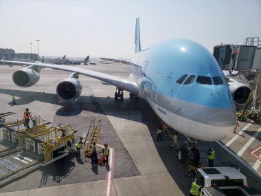 New York, Ny, Amerika Birleşik Devletleri - 6 Eylül 2018: Korean Air Airbus 380 Jfk Terminal 1, John F. Kennedy Uluslararası Havaalanı yakınındaki Havaalanı Servisi mürettebat