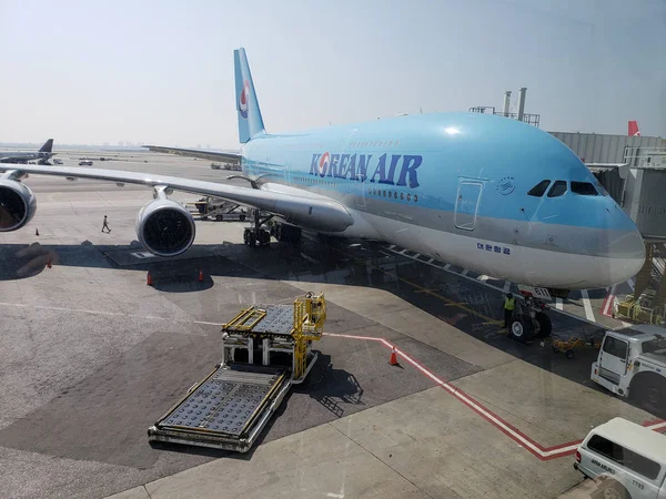 Nueva York Septiembre 2018 Airbus A380 Korean Air Estacionado Terminal —  Fotos de Stock