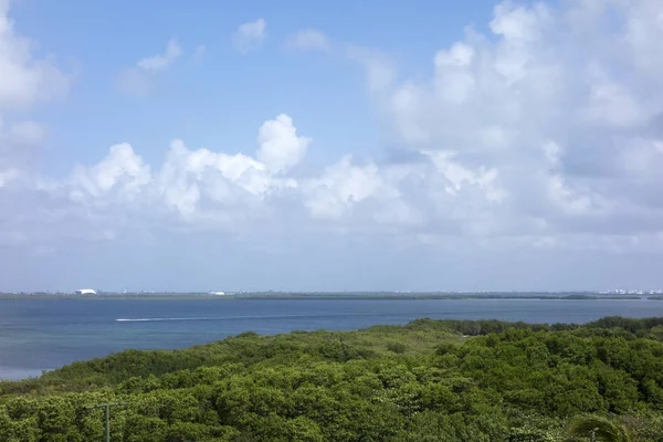 Görüldüğü gibi El Rey Zona, Benito Juarez, Cancun, Mexic Nichupte laguna'nın