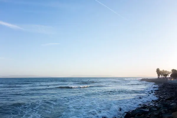 Větrný Večer Surfovat Městské Pláži Vzdálené Řetězem Normanské Ostrovy Ventura — Stock fotografie