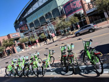Phoenix, Az - 22 Ocak 2019: Hızlı Bisiklet Kiralama standı Phoenix Arizona Diamondbacks Chase Arena yurdu yanındaki şehir merkezinde