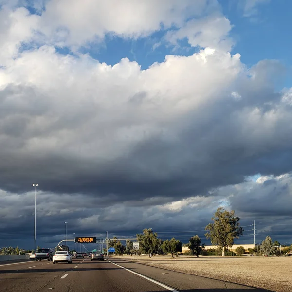 Täta Molnen Rör Sig Norra Phoenix Storstadsområde Precis Ovanför Interstate — Stockfoto