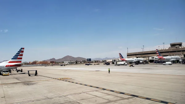 American Airlines en Sky Harbor, AZ —  Fotos de Stock