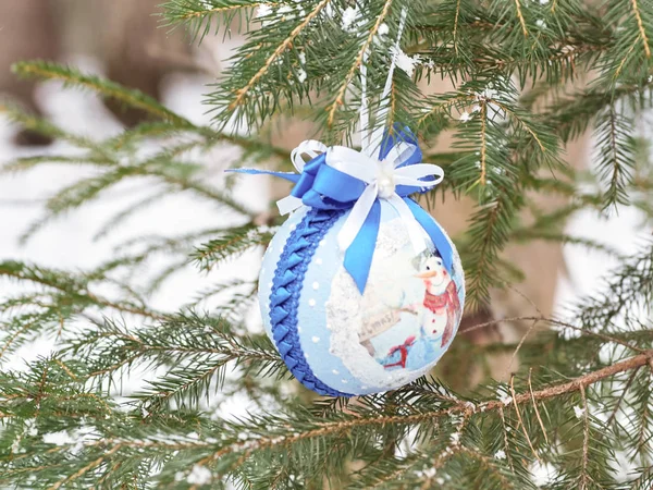 Fond Nouvel Avec Une Boule Noël Sur Arbre Noël Arbre — Photo