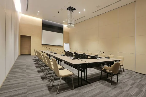 Interior Modern Fully Equipped Professional Facilities Meeting Conference Room Boardroom — Stock Photo, Image