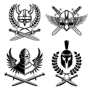 Amblem viking antik silahla kümesi. Tasarım öğesi logosu, etiket, arma, işaret, poster için. 