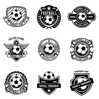 Futbol topu ile kanatlı Amblemler ayarlayın. Logo, amblem, etiket işareti için öğe tasarlayın. Vektör çizim