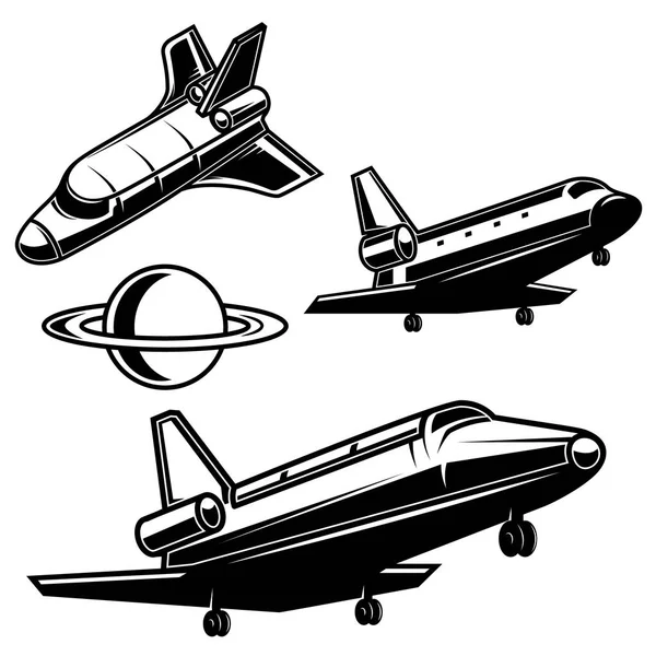 白い背景にスペースシャトルアイコンのセット ラベル エンブレム サイン ポスター カードのデザイン要素 ベクトルイラスト — ストックベクタ