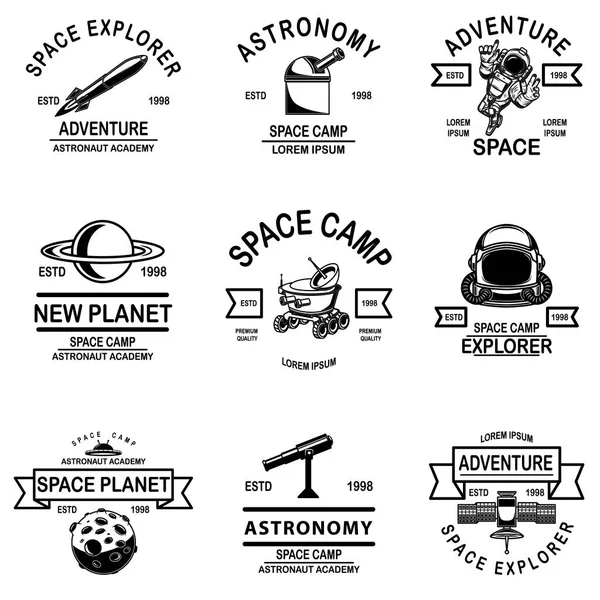 Ensemble d'emblèmes de camps spatiaux. Élément de design pour logo, étiquette, panneau, affiche . — Image vectorielle