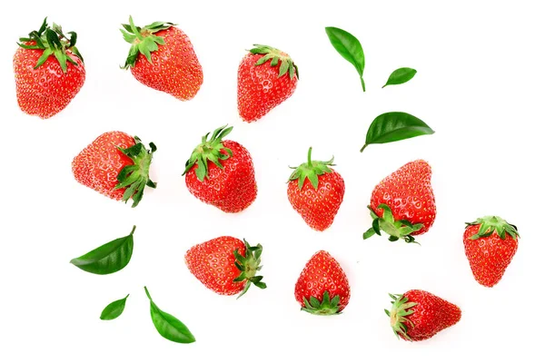Erdbeeren isoliert auf weißem Hintergrund. Ansicht von oben. flache Verlegemuster — Stockfoto