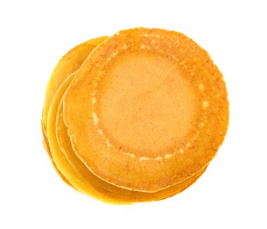 Beyaz arka plan üzerinde izole krep yığını. Üstten görünüm. Düz yatıyordu