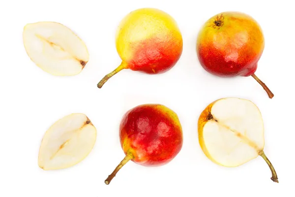 Frutti di pera giallo rosso maturo isolati su fondo bianco. Vista dall'alto. Piatto schema di posa. Set o collezione — Foto Stock