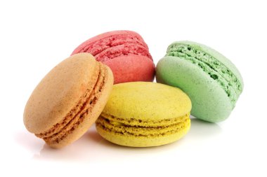 Beyaz arka plan closeup izole dört macaroons