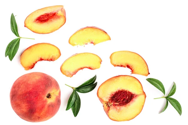 Ripe peaches with leaves isolated on white background with copy space for your text. Top view. Flat lay pattern — Stock Photo, Image