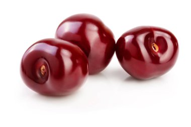 Beyaz arka plan makro'izole tatlı kırmızı kiraz