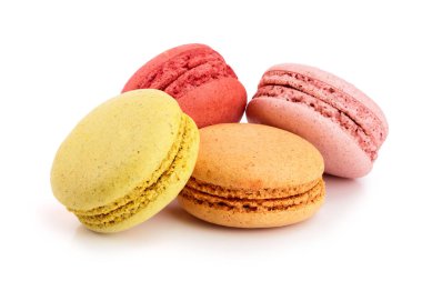 Beyaz arka plan closeup izole dört macaroons