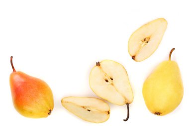 Olgun kırmızı sarı armut meyveleri izole kopya alanı metniniz için beyaz zemin üzerine. Üstten görünüm. Düz yatıyordu desen