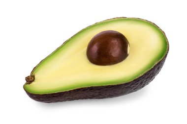 Avokado yarısını beyaz arka plan üzerinde izole kapatmak