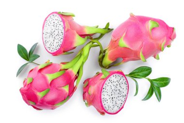 Dragon meyve, Pitaya ya da beyaz arka plan üzerinde izole Pitahaya. Üstten görünüm. Düz yatıyordu