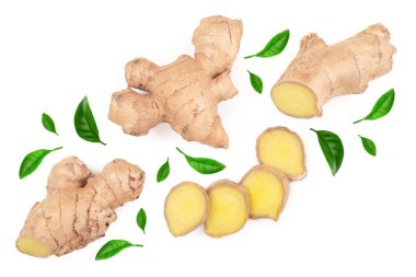 taze zencefil kökü ve kopya alanı metniniz için beyaz zemin üzerine izole dilim. Üstten görünüm. Düz yatıyordu