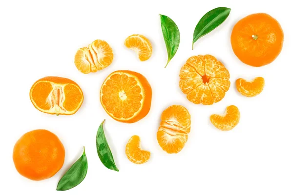 Mandarin vagy a mandarin, a levelek a elszigetelt fehér háttér. Felülnézet. Lapos feküdt — Stock Fotó