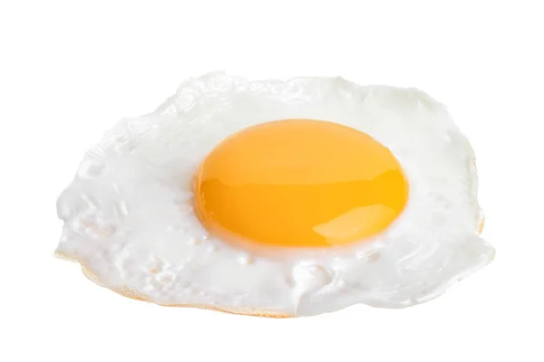在白色背景特写镜头上查出的煎蛋 — 图库照片