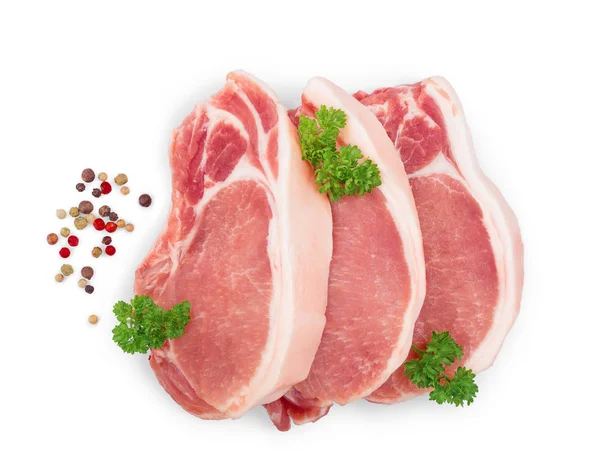 Beyaz arka plan üzerinde izole maydanoz ile dilimlenmiş çiğ domuz eti. Üst te. Düz yatıyordu — Stok fotoğraf