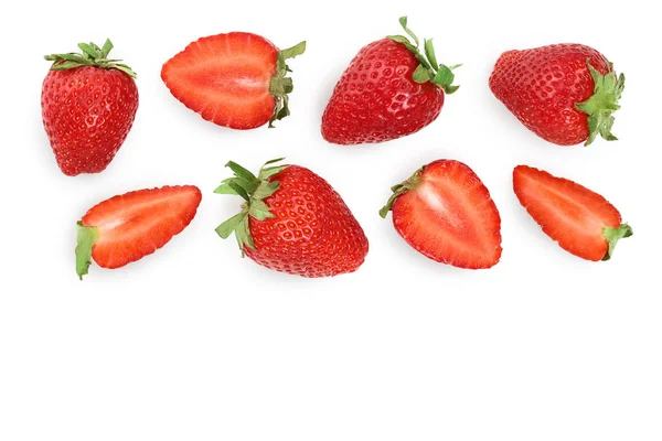 Erdbeeren isoliert auf weißem Hintergrund mit Kopierplatz für Ihren Text. Ansicht von oben. Flaches Lagemuster — Stockfoto