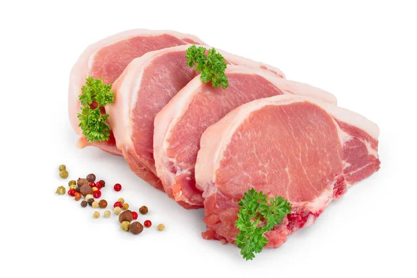 Geschnittenes rohes Schweinefleisch mit Petersilie und Pfefferkorn isoliert auf weißem Hintergrund — Stockfoto