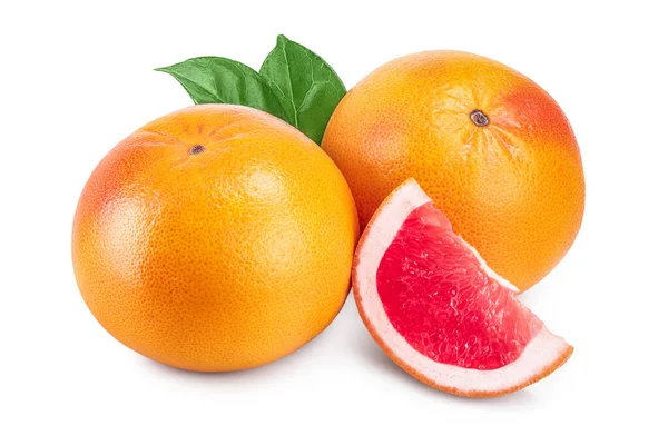 Grapefruit und Scheibe mit Blättern isoliert auf weißem Hintergrund — Stockfoto