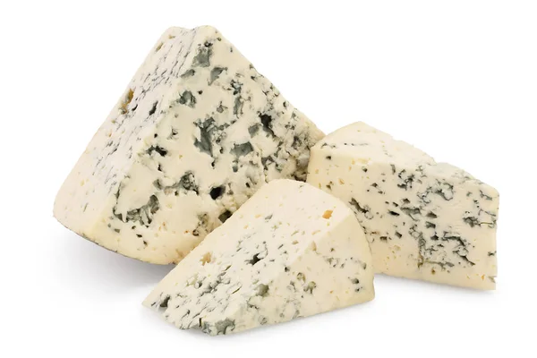 Formaggio blu isolato su fondo bianco con percorso di ritaglio e piena profondità di campo. — Foto Stock