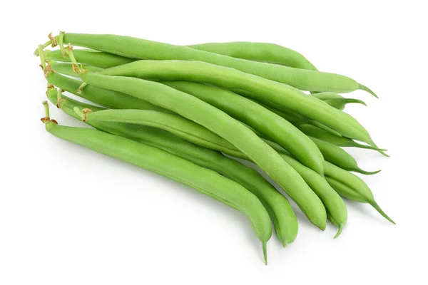 Haricots verts isolés sur un fond blanc avec chemin de coupe et pleine profondeur de champ, — Photo