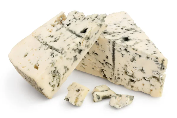 Formaggio blu isolato su fondo bianco con percorso di ritaglio e piena profondità di campo. — Foto Stock