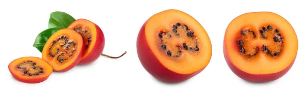 Fruta fresca de tamarillo con hojas aisladas sobre fondo blanco, Set o colección — Foto de Stock