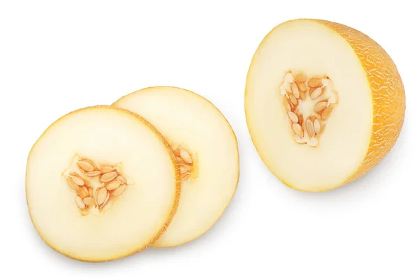 Meloen helft en plakken geïsoleerd op witte achtergrond met clipping pad en volledige scherptediepte. Bovenaanzicht. Vlakke plaat — Stockfoto