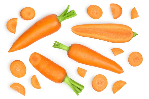 Морковь изолирована на белом фоне с вырезкой пути и полной глубиной резкости. Вид сверху. Плоский лежал — стоковое фото