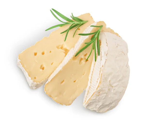 Camembert kaas met rozemarijn geïsoleerd op witte achtergrond met knippad en volle velddiepte. Bovenaanzicht. Vlakke plaat — Stockfoto